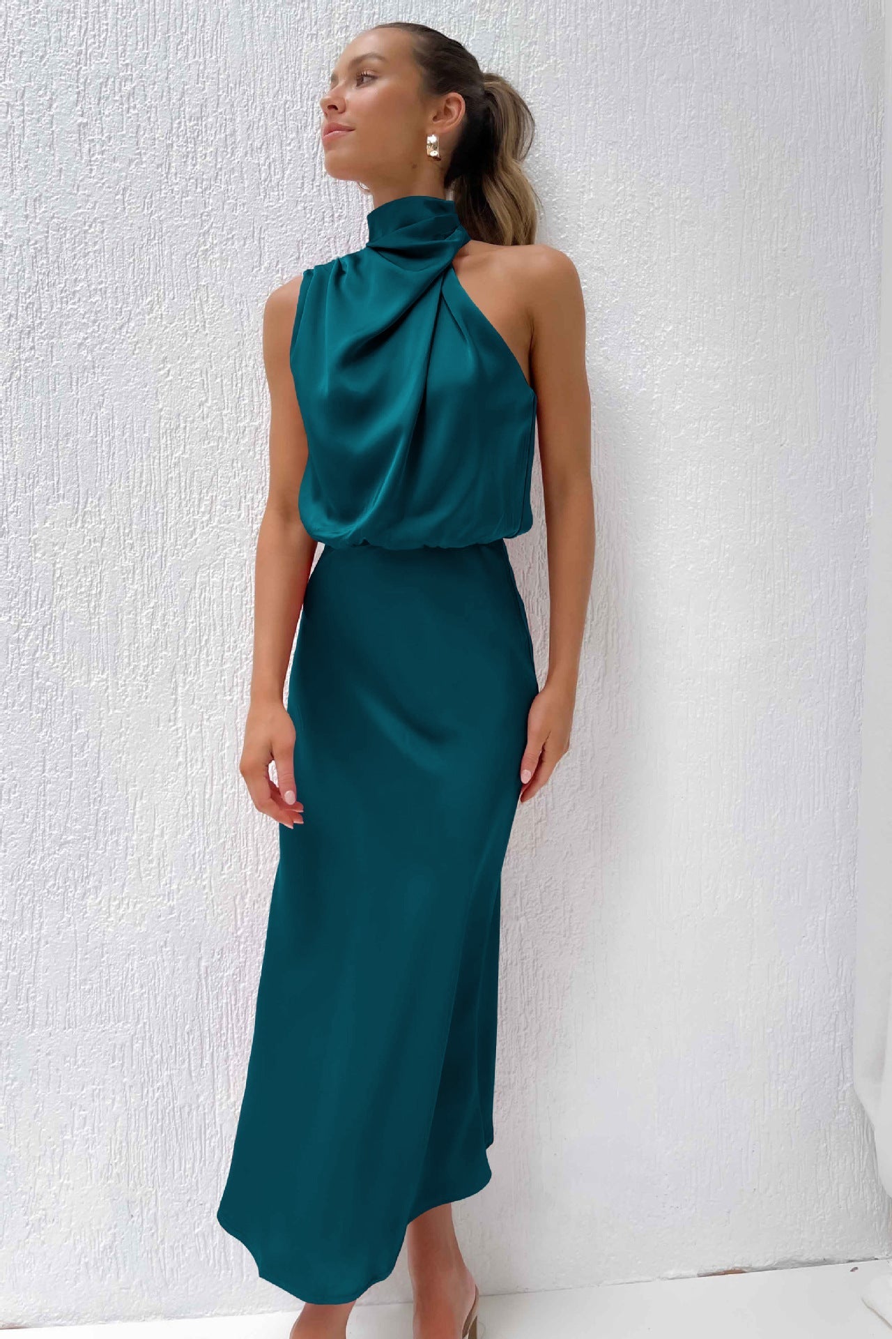 Helena™ | Long Satin Dress with Halter Neckline
