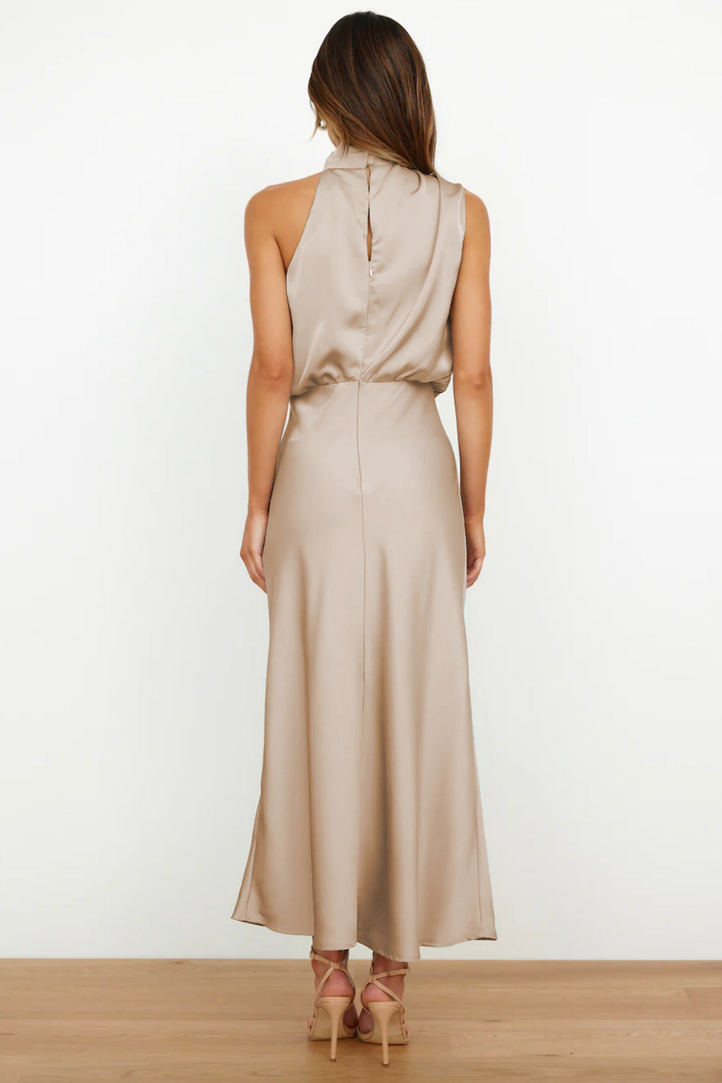 Helena™ | Long Satin Dress with Halter Neckline